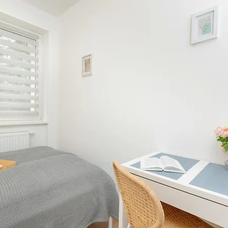 Apartman Charming Swietojanska In By Renters *
