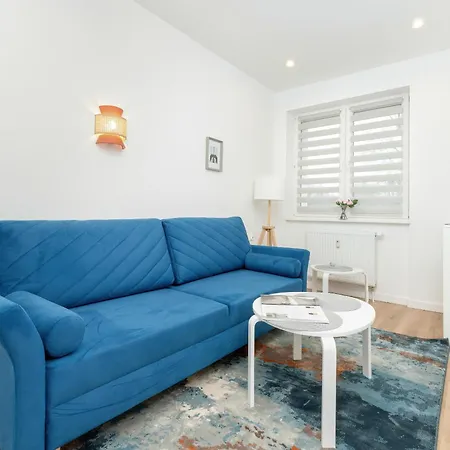 Charming Swietojanska In By Renters Apartman Gdynia