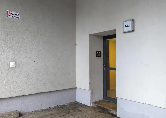 Charming Swietojanska In By Renters Apartamento *