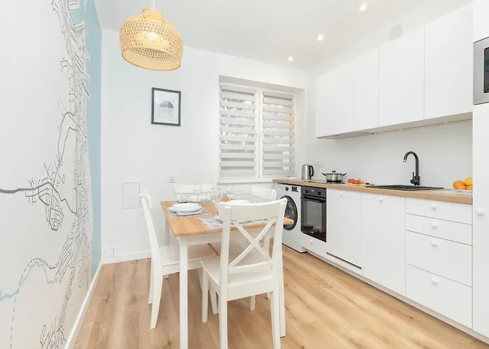 Charming Swietojanska In By Renters Apartamento Gdynia