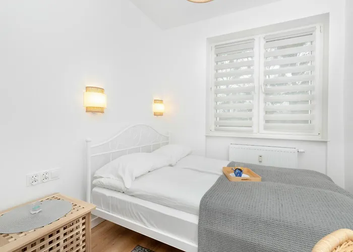 Charming Swietojanska In By Renters Apartamento *
